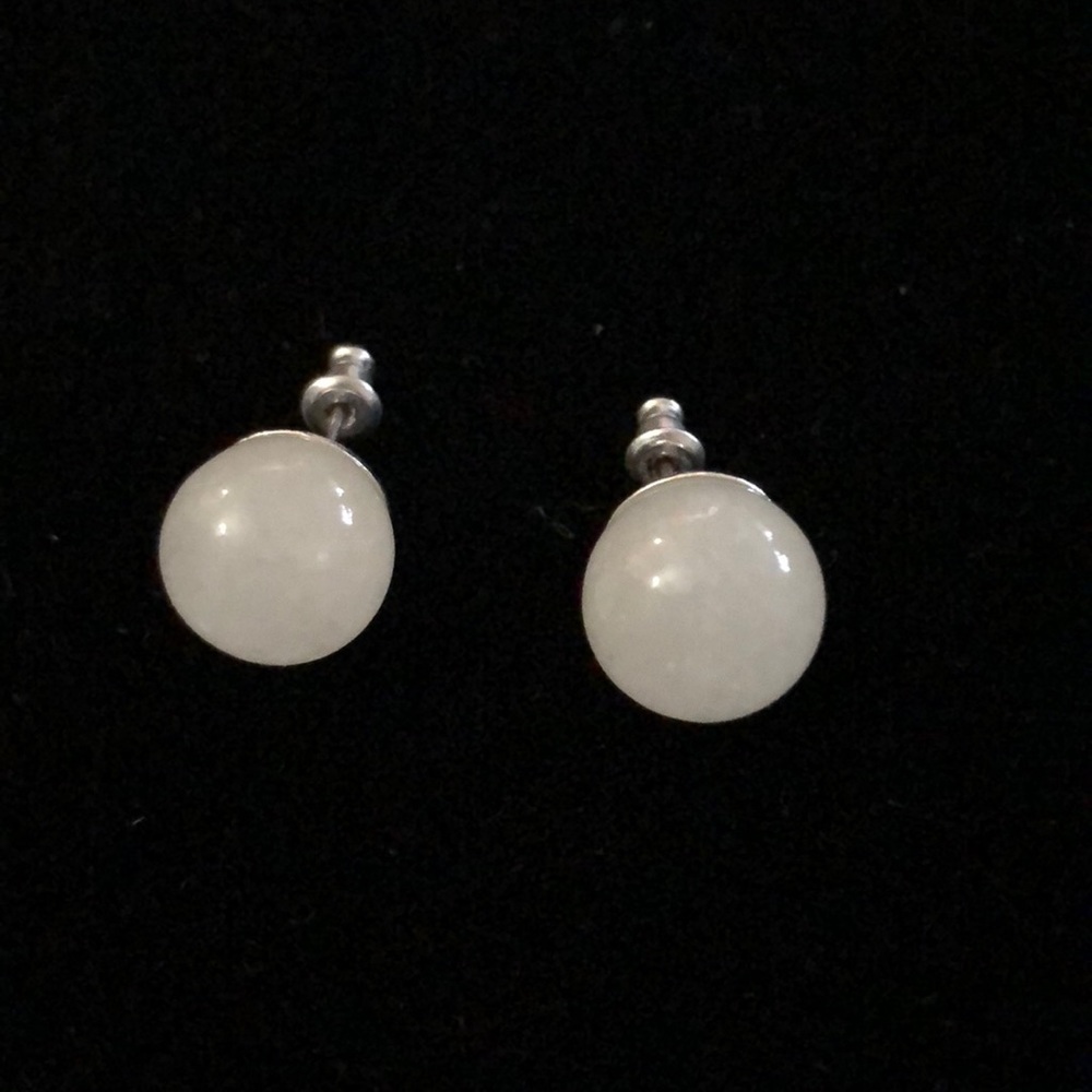 !!BUNDLE ME!! Opalesque Studded Earrings